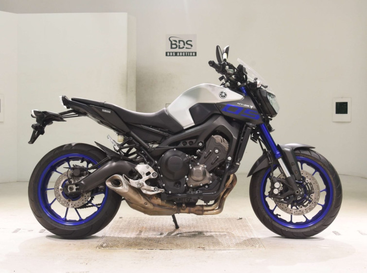 Мотоцикл Yamaha MT-09 з пробігом 42770 km
