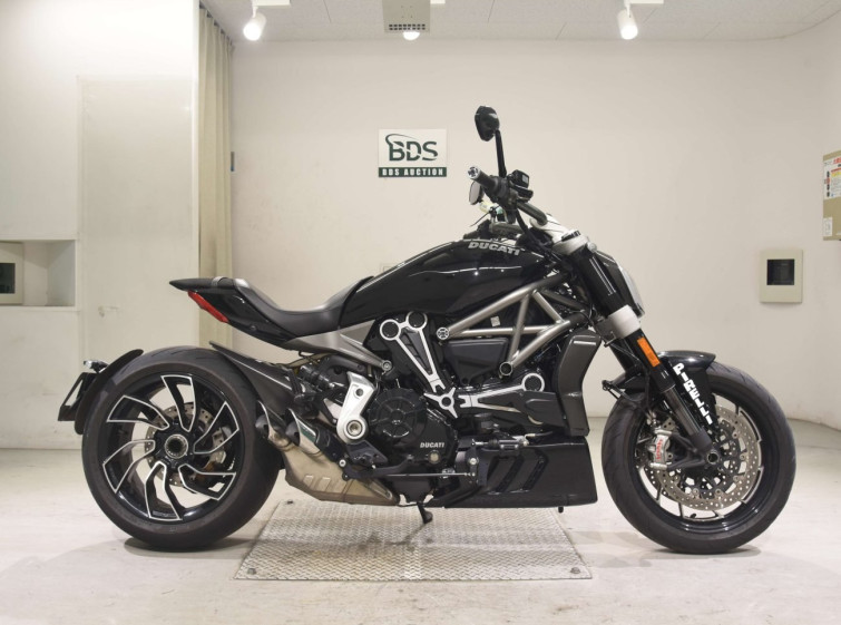 Мотоцикл Ducati X DIAVEL S