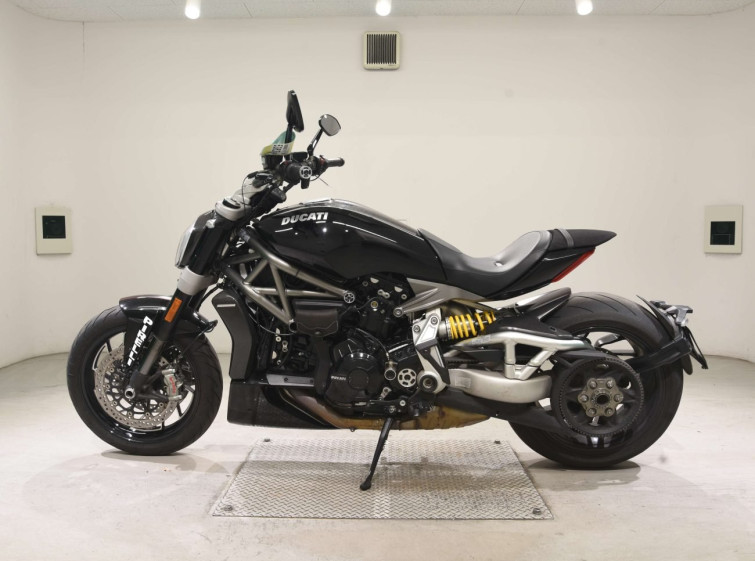 Мотоцикл Ducati X DIAVEL S