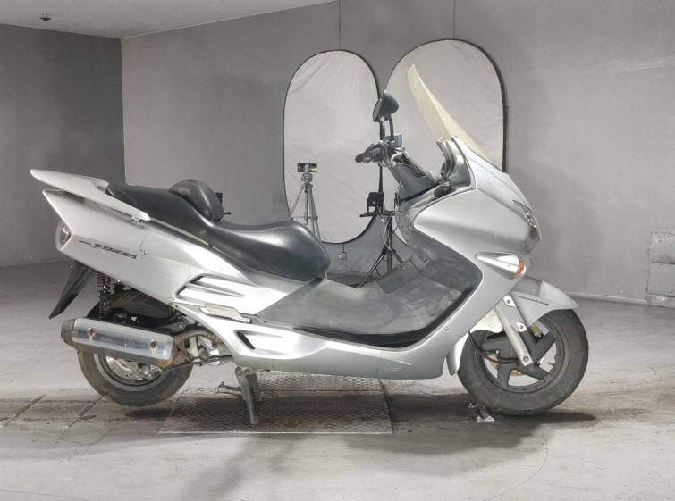 Мотоцикл Honda FORZA з пробігом 8555 km