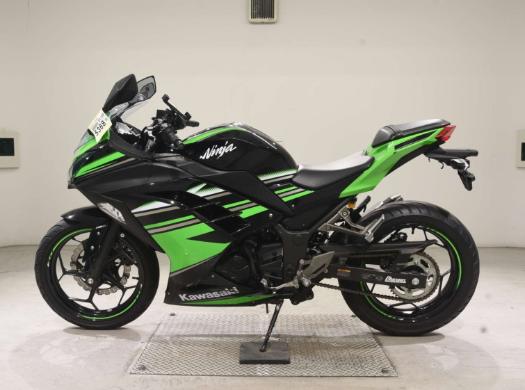 Мотоцикл Kawasaki NINJA250A з пробігом 10440 km