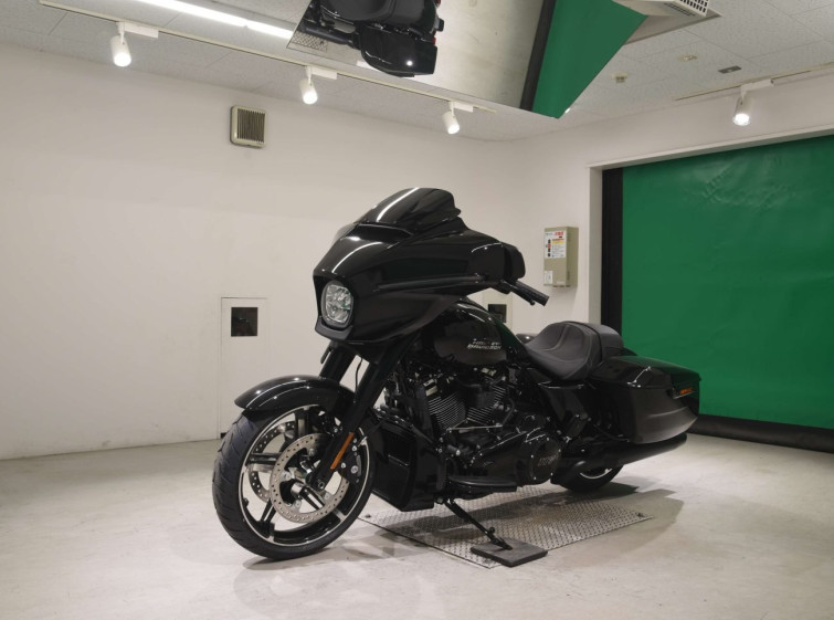 Мотоцикл HD з пробігом 2 km