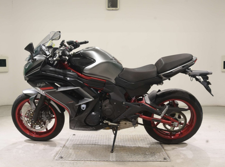 Мотоцикл Kawasaki NINJA400A з пробігом 5967 km