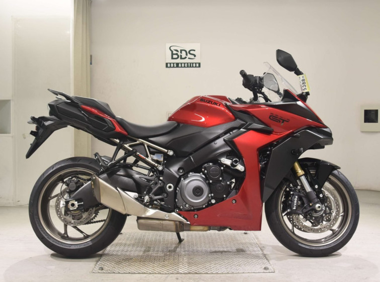 Мотоцикл Suzuki gsx-s1000 gt з пробігом 9081 km