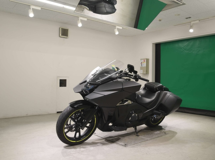 Мотоцикл Honda NM4-02 VULTUS з пробігом 7416 km