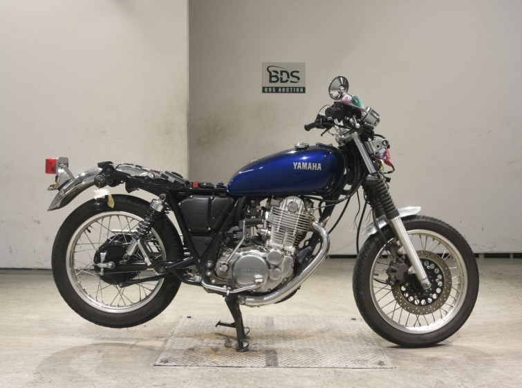 Мотоцикл Yamaha SR400 с пробегом 17904 km