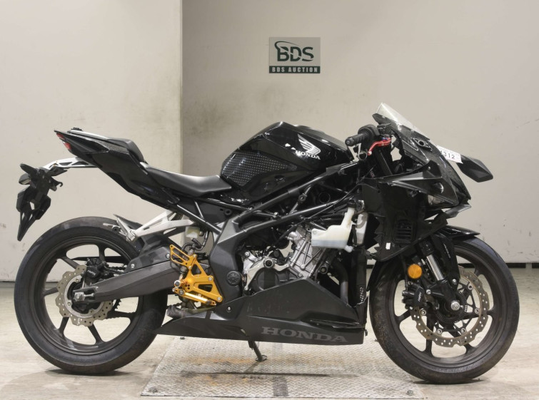 Мотоцикл Honda CBR250RR з пробігом 20189 km