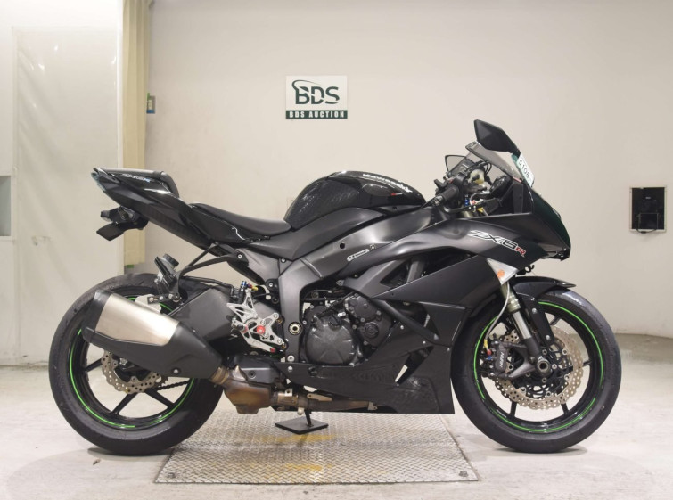 Мотоцикл Kawasaki ZX-6R с пробегом 29987 km