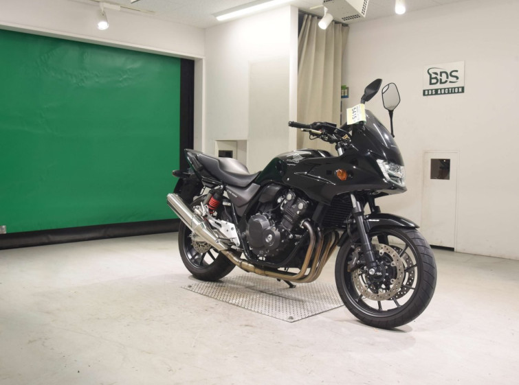 Мотоцикл Honda CB400SFA BOLDOR с пробегом 8014 km