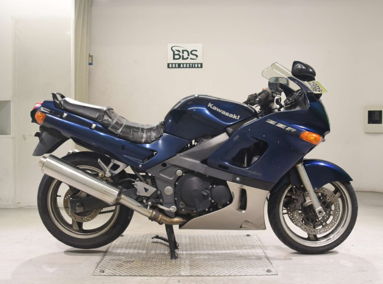 Мотоцикл Kawasaki ZZ-R400 с пробегом 33836 km