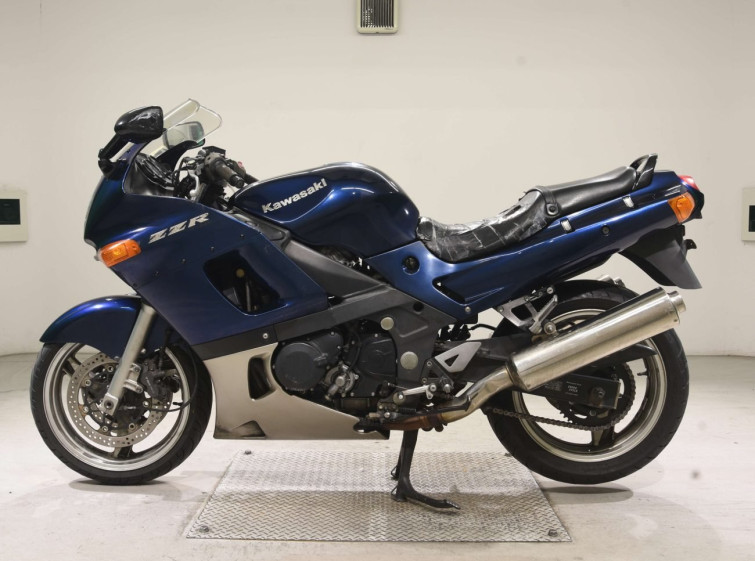 Мотоцикл Kawasaki ZZ-R400 с пробегом 33836 km