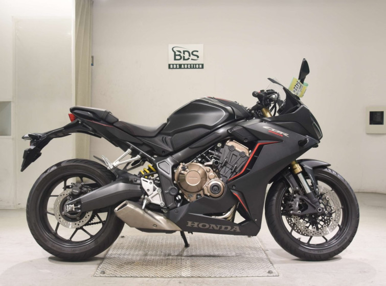 Мотоцикл Honda CBR650R с пробегом 25587 km
