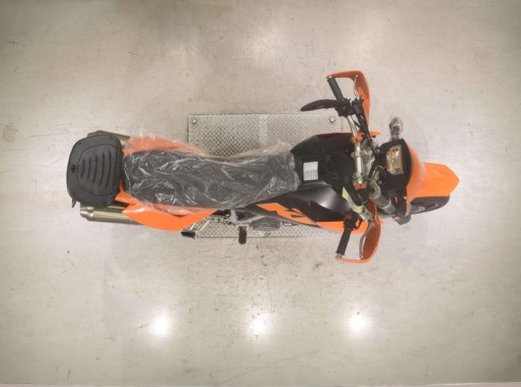 Мотоцикл KTM 950 SUPERMOTO з пробігом 2951 km