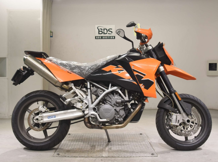 Мотоцикл KTM 950 SUPERMOTO з пробігом 2951 km