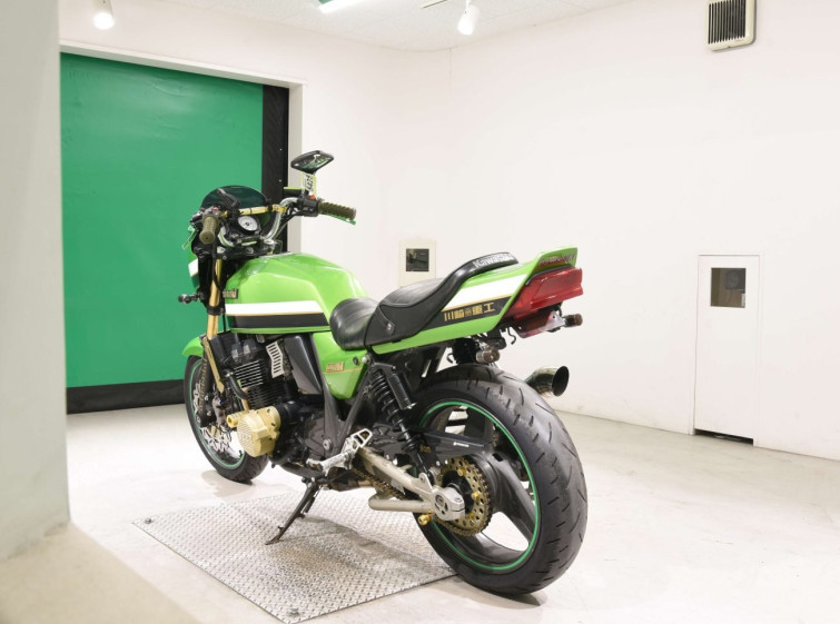 Мотоцикл Kawasaki ZRX400 з пробігом 87221 km