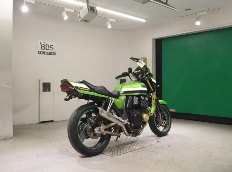 Мотоцикл Kawasaki ZRX400 з пробігом 87221 km