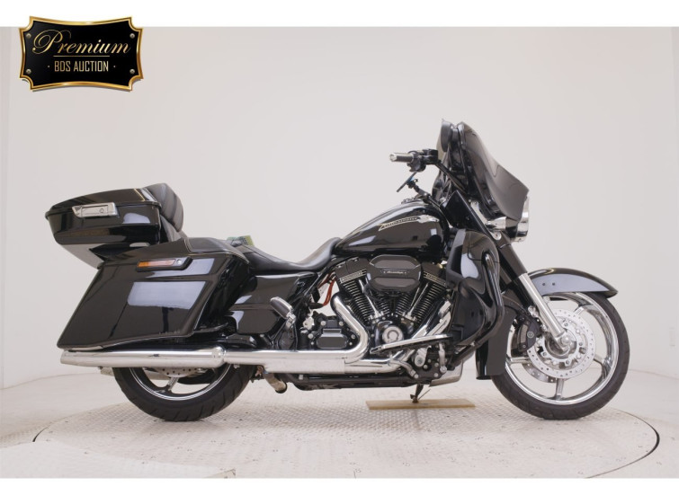 Мотоцикл HD STREET GLIDE FLHXSE1800 с пробегом 19216 km