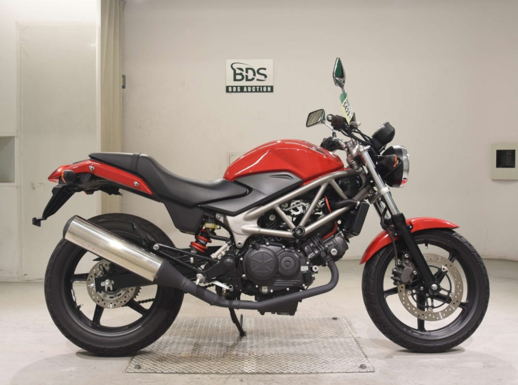 Мотоцикл Honda VTR250 с пробегом 5945 km