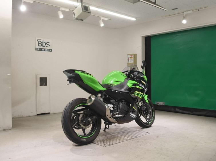 Мотоцикл Kawasaki NINJA250 с пробегом 37159 km