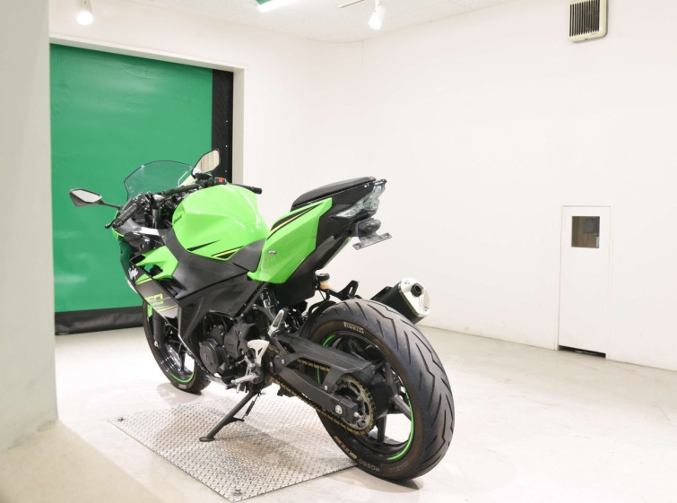 Мотоцикл Kawasaki NINJA250 с пробегом 37159 km
