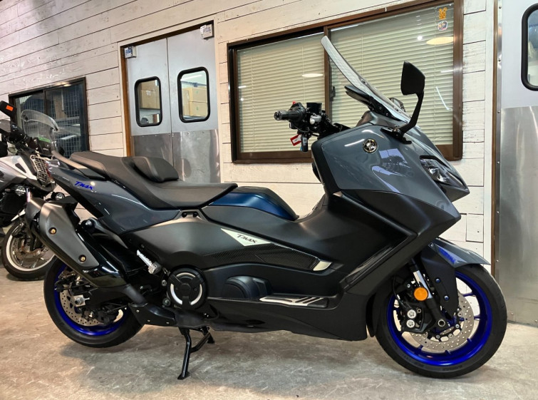 Мотоцикл Yamaha T-MAX560TECHMAXABS с пробегом 5304 km