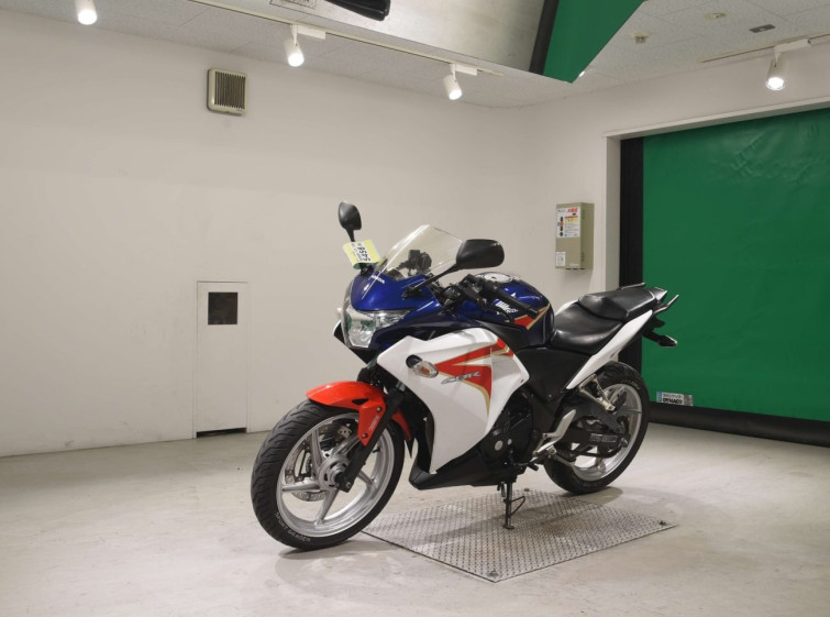 Мотоцикл Honda CBR250RA с пробегом 29280 km