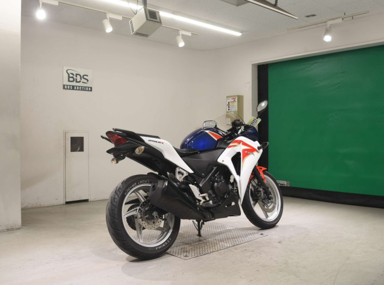 Мотоцикл Honda CBR250RA с пробегом 29280 km