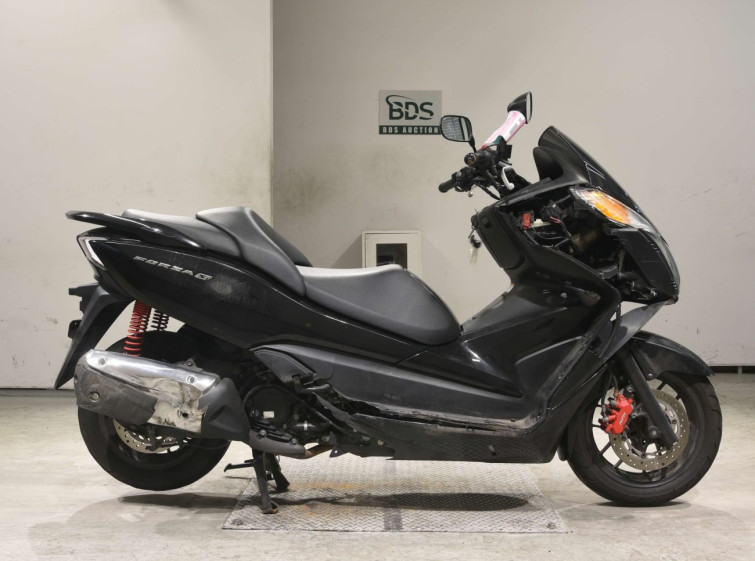 Мотоцикл Honda FORZA