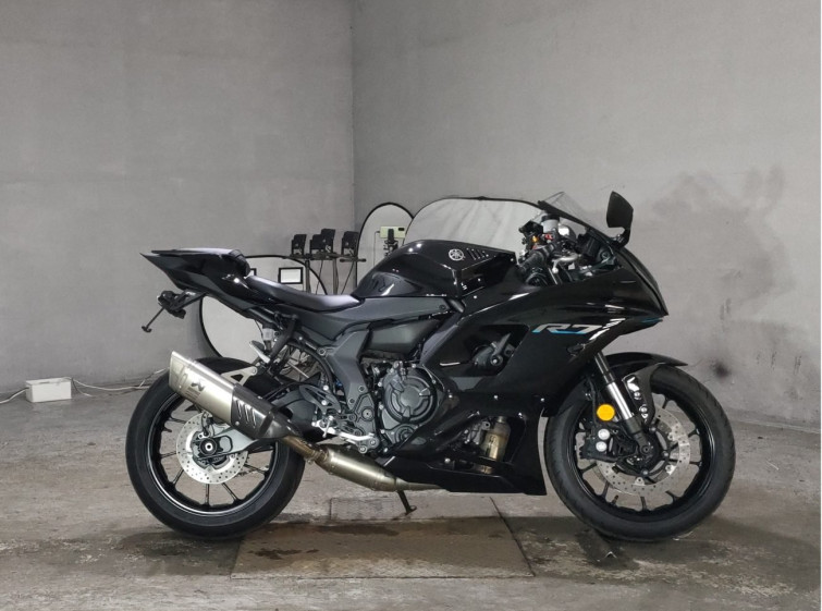 Мотоцикл Yamaha YZF-R7 с пробегом 4390 km