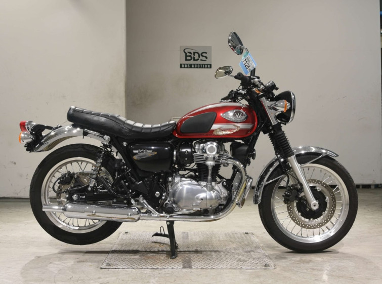 Мотоцикл Kawasaki W800 з пробігом 7245 km