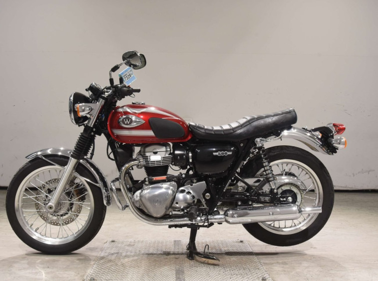 Мотоцикл Kawasaki W800 з пробігом 7245 km