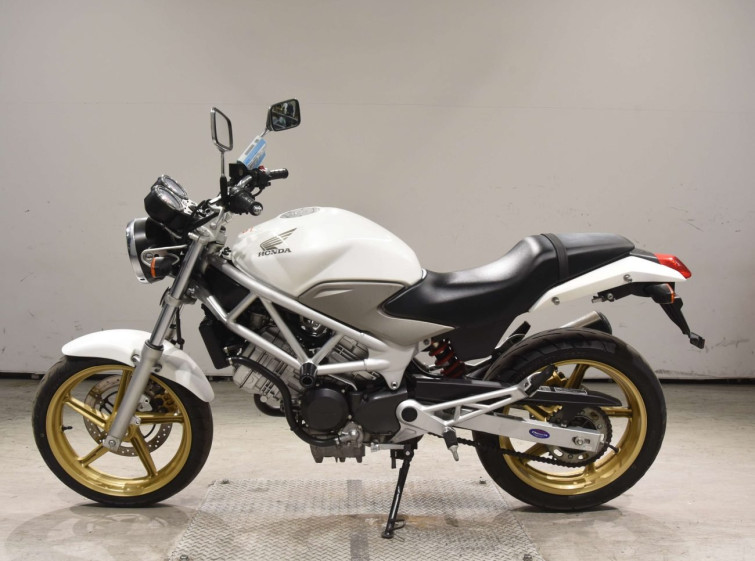 Мотоцикл Honda VTR250