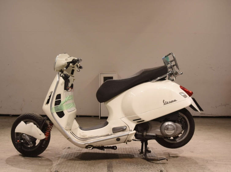 Мотоцикл Vespa GTS250 IE с пробегом 73245 km
