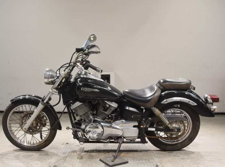 Мотоцикл Yamaha DRAGSTAR XVS250 з пробігом 27863 km