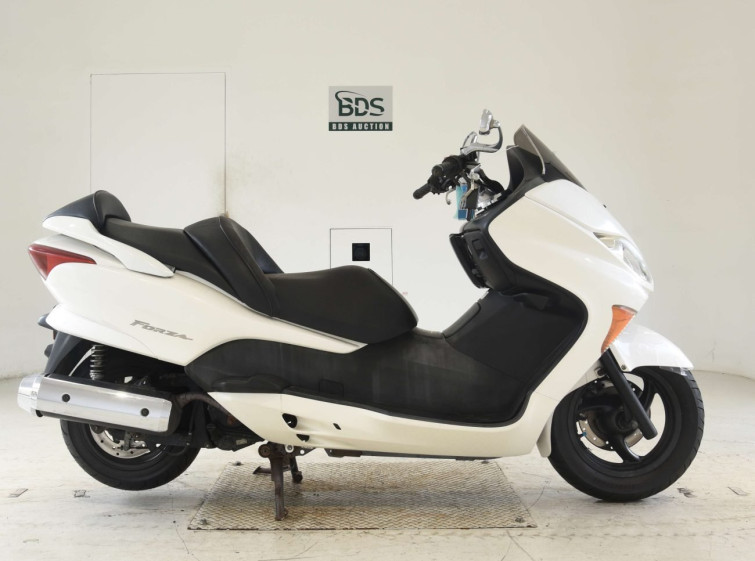 Мотоцикл Honda FORZA Z