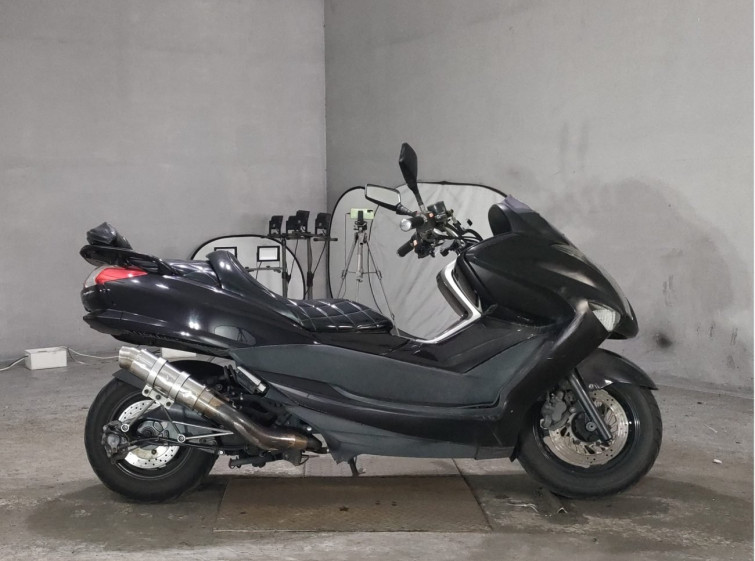 Мотоцикл Yamaha MAJESTY 250 с пробегом 77126 km