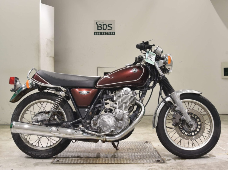 Мотоцикл Yamaha SR400 с пробегом 19143 km