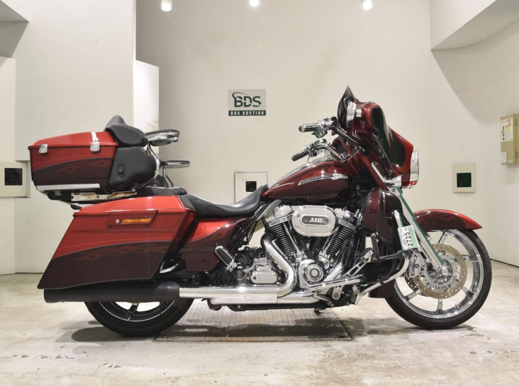Мотоцикл HD STREET GLIDE FLHXSE1800 с пробегом 28317 km