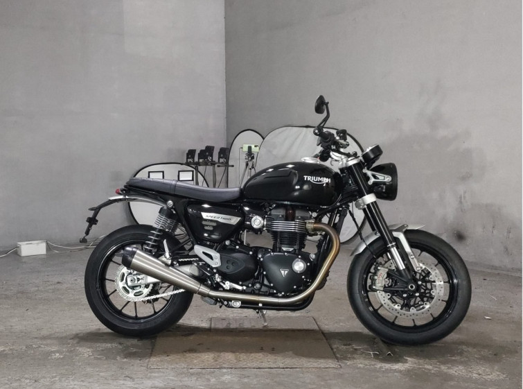 Мотоцикл Triumph SPEED TWIN с пробегом 498 km