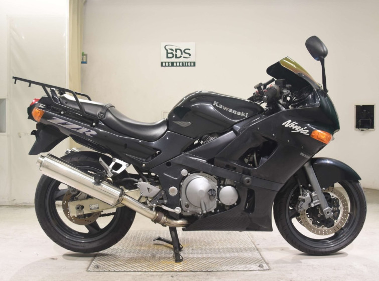 Мотоцикл Kawasaki ZZ-R400 с пробегом 17699 km