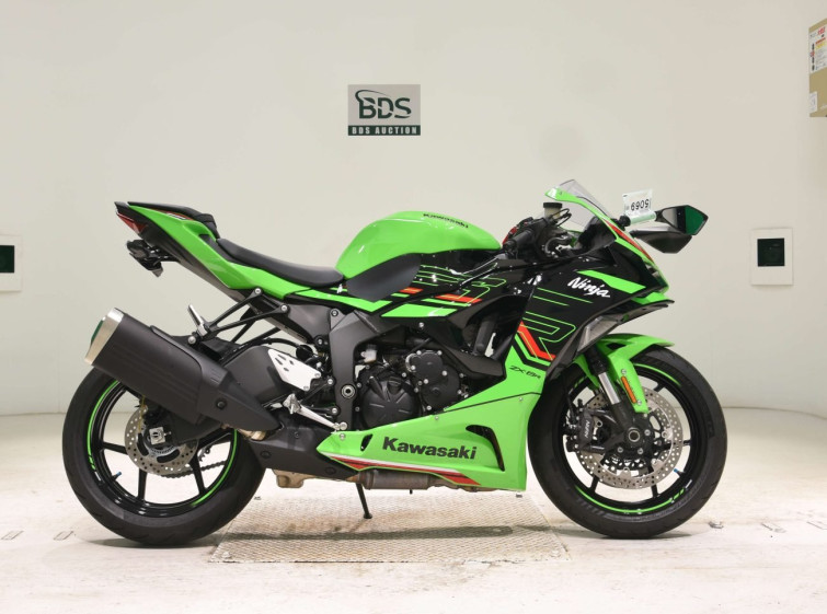 Мотоцикл Kawasaki ZX-6RA с пробегом 590 km