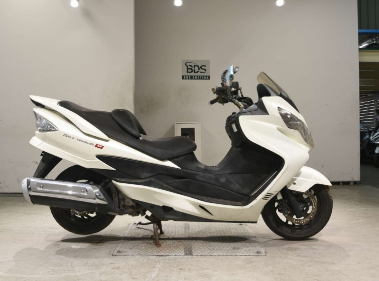 Мотоцикл Suzuki SKYWAVE 250M
