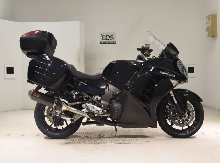 Мотоцикл Kawasaki GTR1400 CONCOURS с пробегом 27086 km