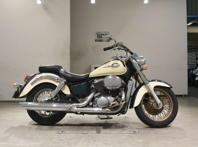 Мотоцикл Honda SHADOW400