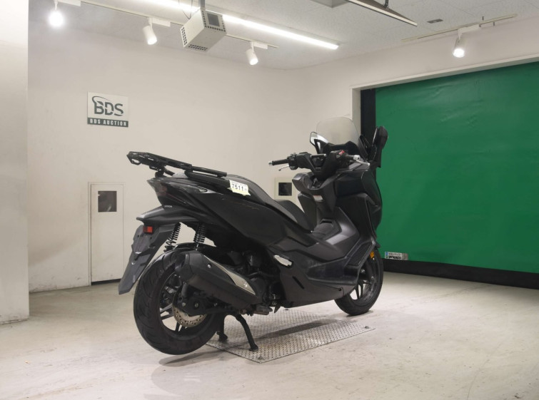 Мотоцикл Honda FORZA з пробігом 15960 km