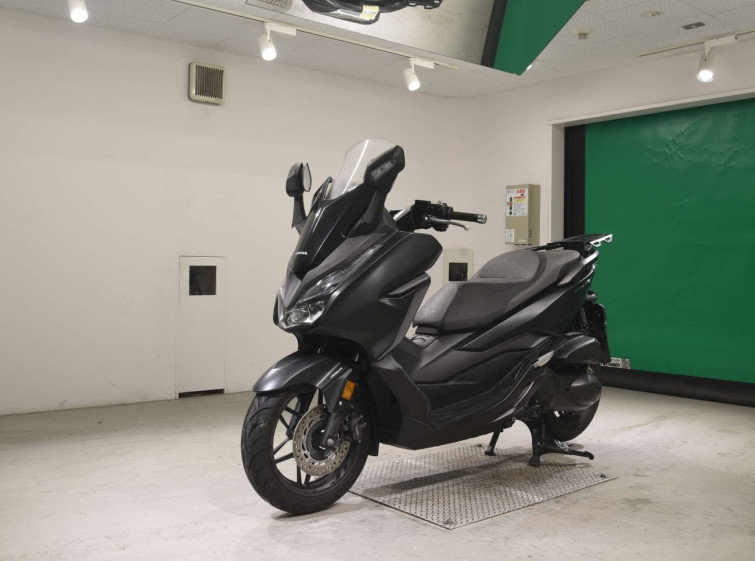 Мотоцикл Honda FORZA з пробігом 15960 km