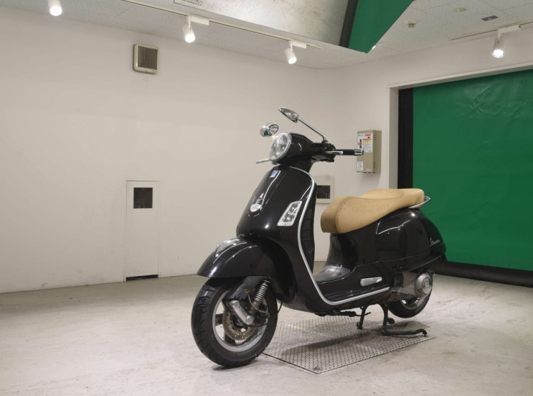 Мотоцикл Vespa GTS250 IE с пробегом 6824 km