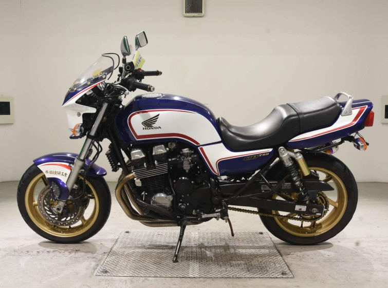 Мотоцикл Honda CB750SF з пробігом 64806 km