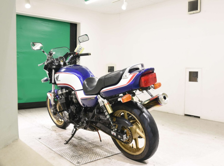 Мотоцикл Honda CB750SF з пробігом 64806 km