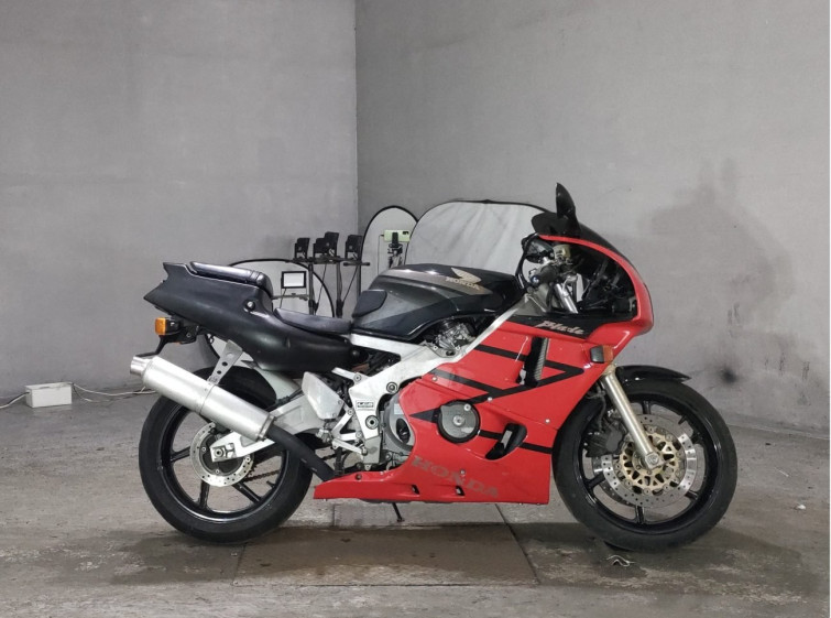 Мотоцикл Honda CBR400RR с пробегом 23811 km
